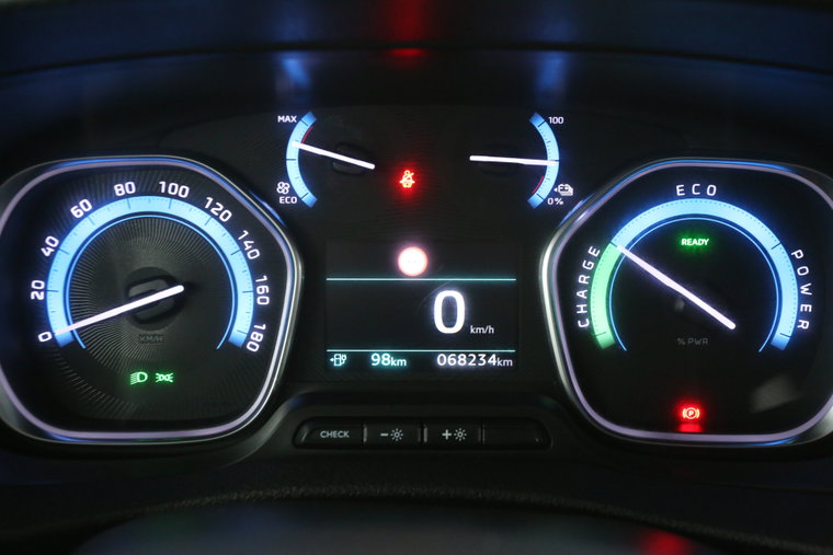 Vehicle Image 17