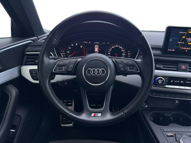 Vehicle Image 19