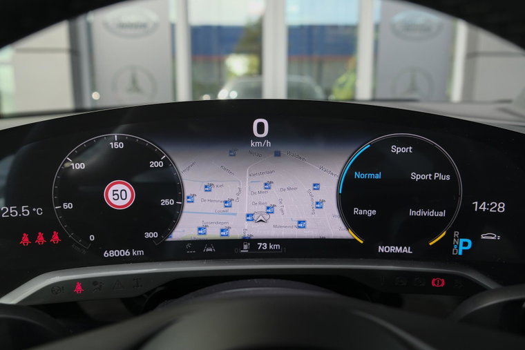 Vehicle Image 30
