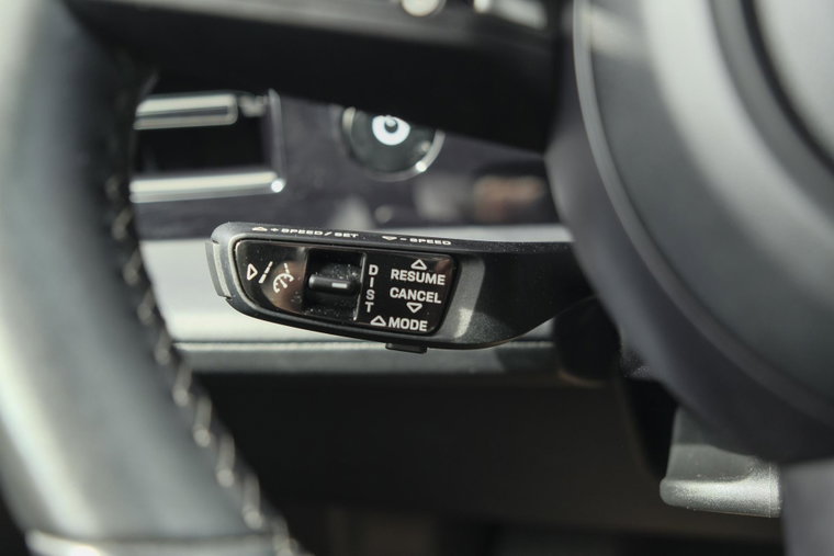 Vehicle Image 33