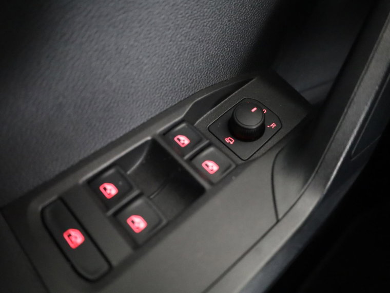 Vehicle Image 27