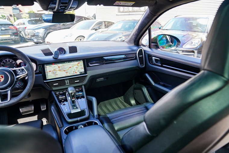 Vehicle Image 21