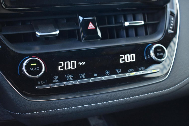 Vehicle Image 23