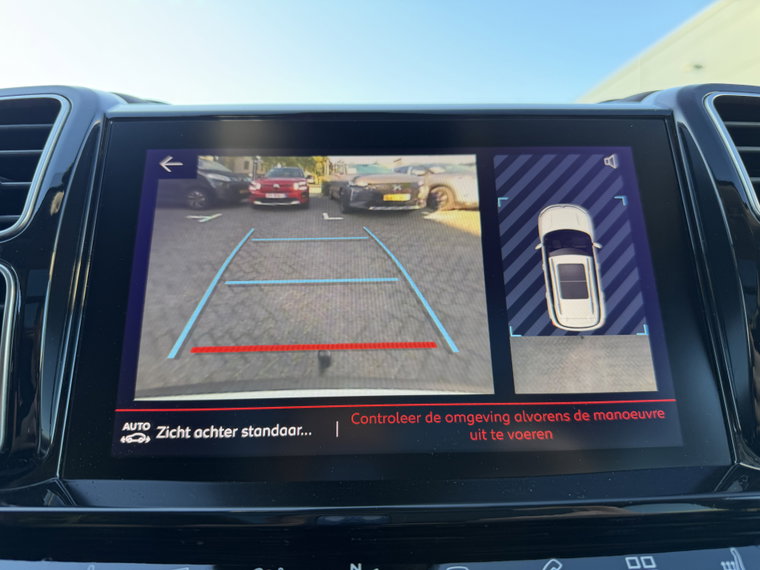 Vehicle Image 36