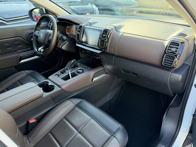 Vehicle Image 50