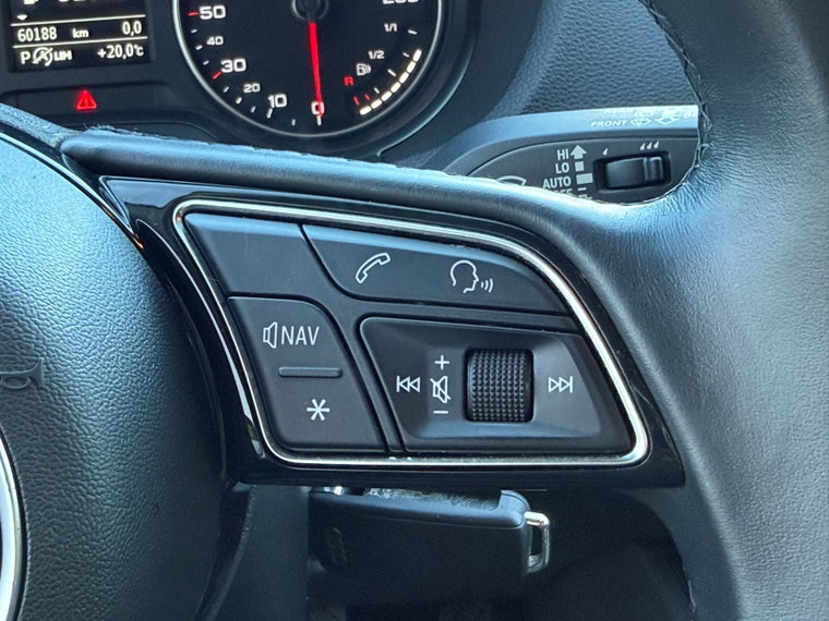 Vehicle Image 27
