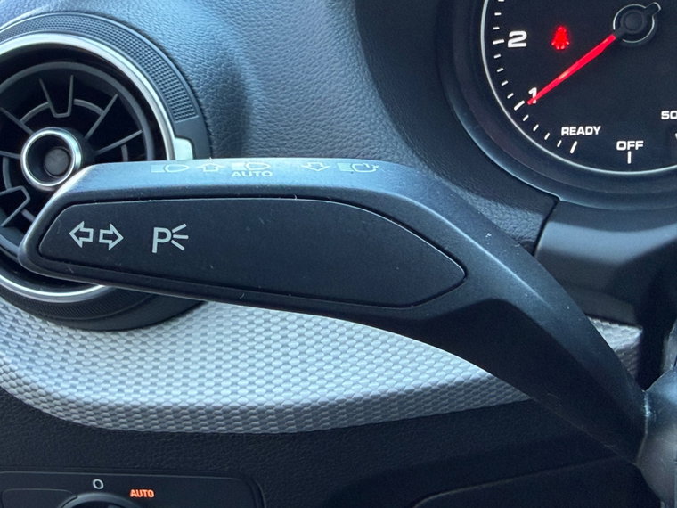 Vehicle Image 28