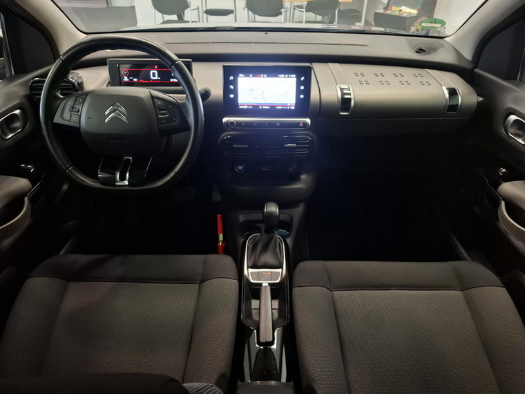 Vehicle Image 24