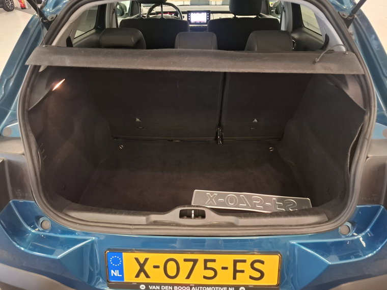 Vehicle Image 26