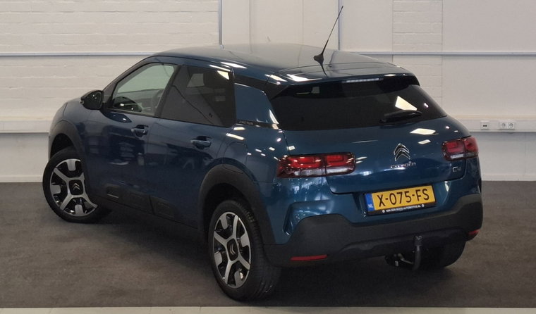 Vehicle Image 30