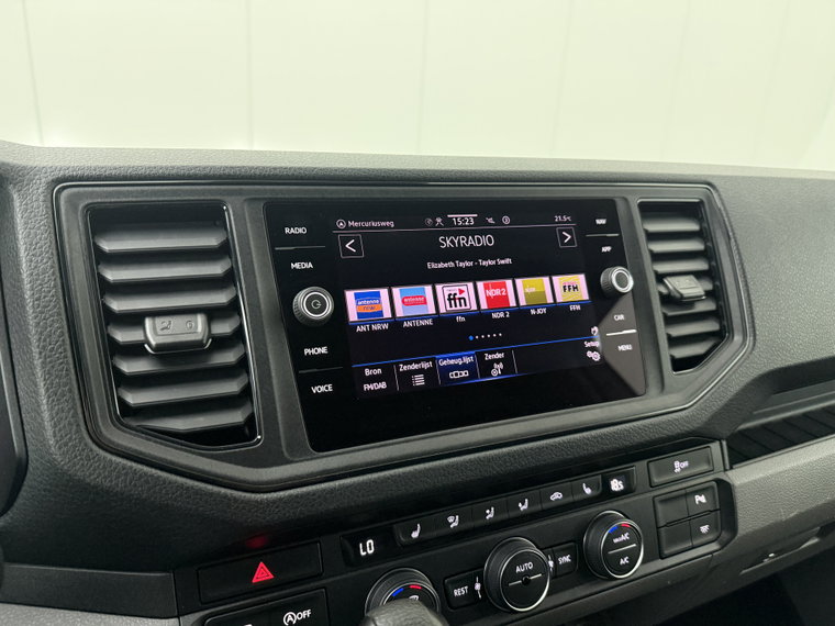 Vehicle Image 22