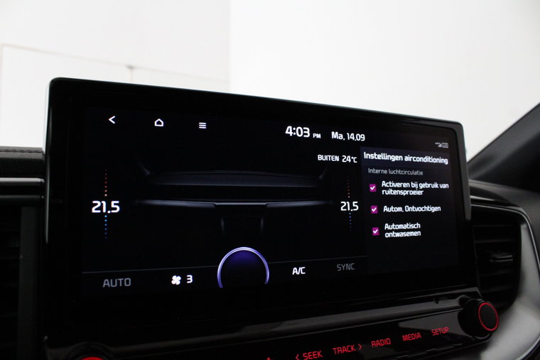Vehicle Image 28
