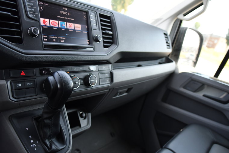 Vehicle Image 32
