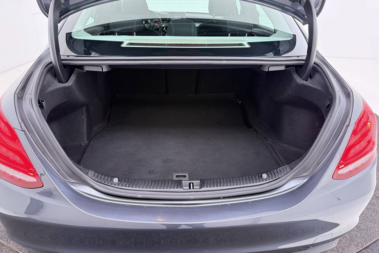 Vehicle Image 33