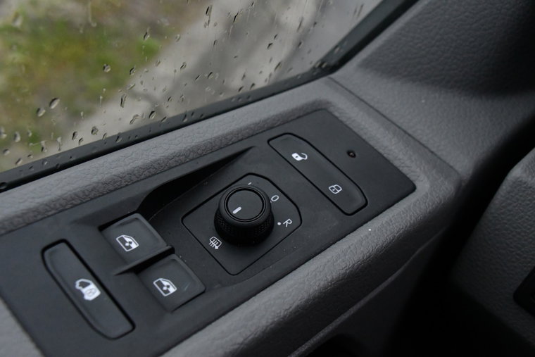 Vehicle Image 27