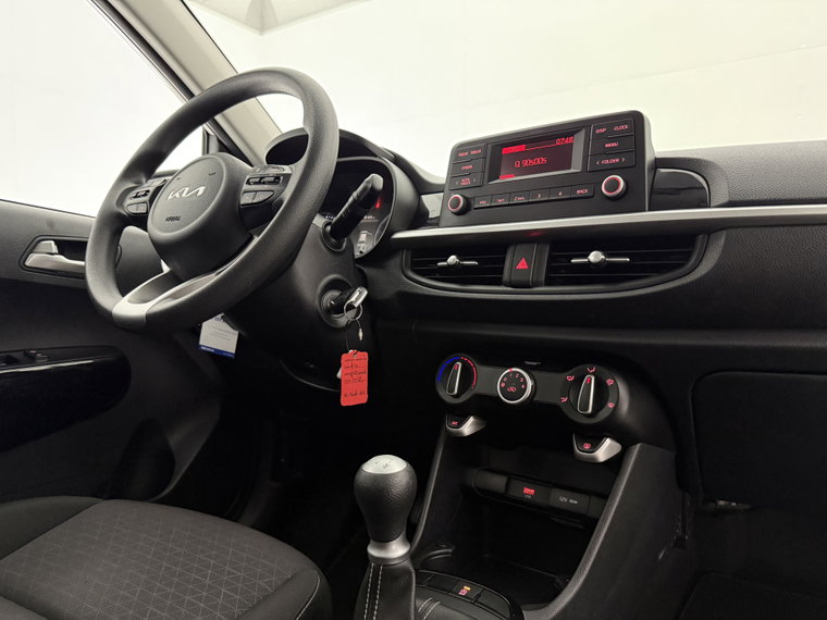 Vehicle Image 26