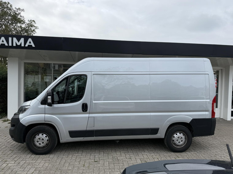 Vehicle Image 27