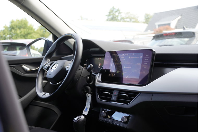 Vehicle Image 13