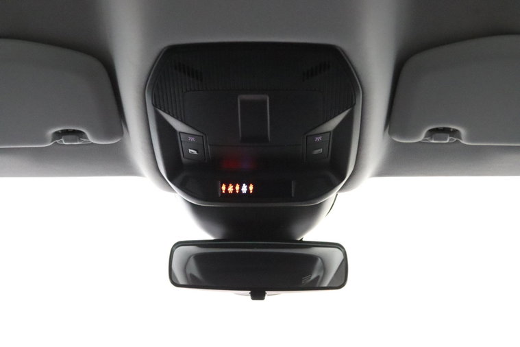 Vehicle Image 33
