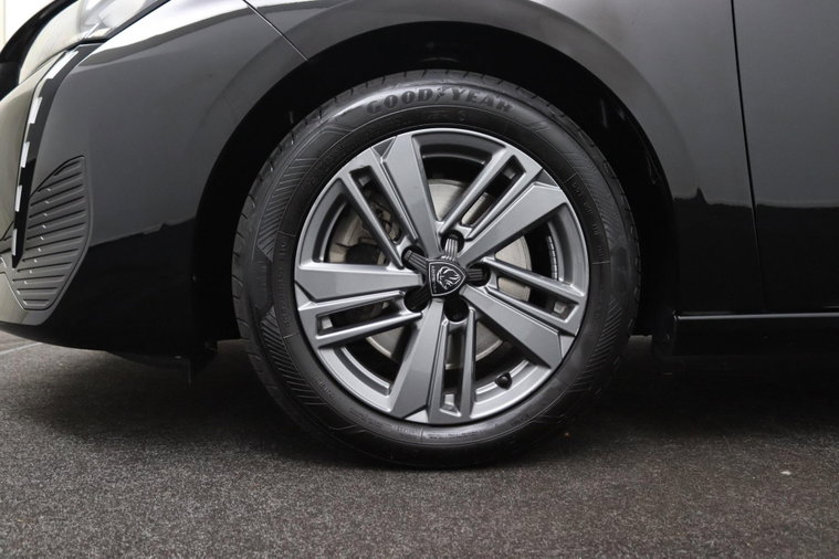 Vehicle Image 36