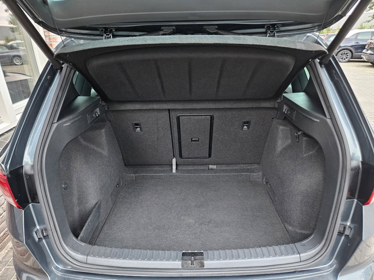 Vehicle Image 46
