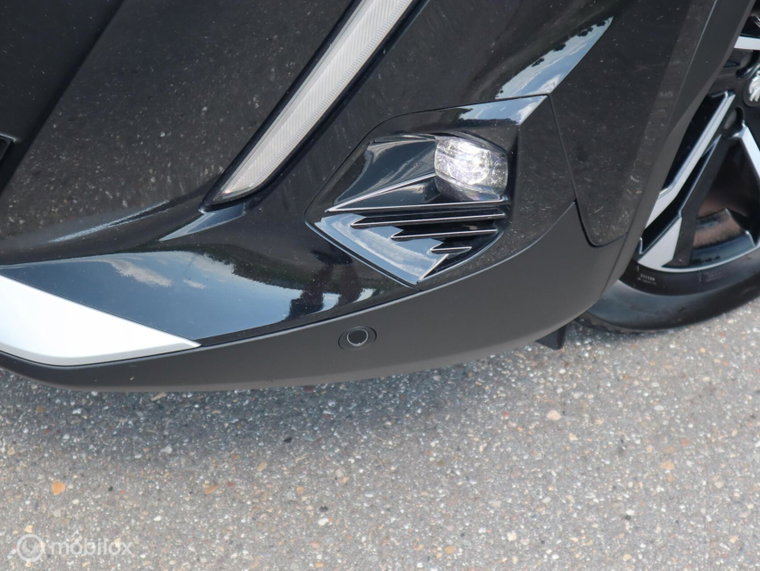 Vehicle Image 40