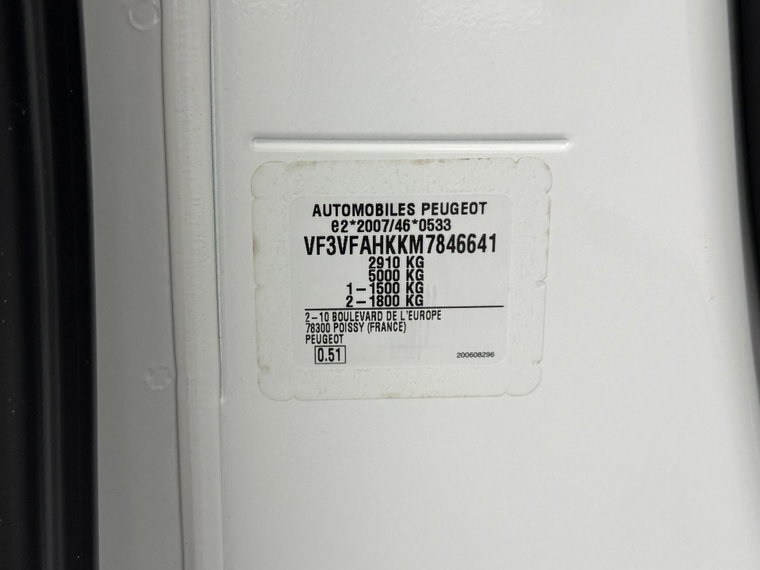 Vehicle Image 27