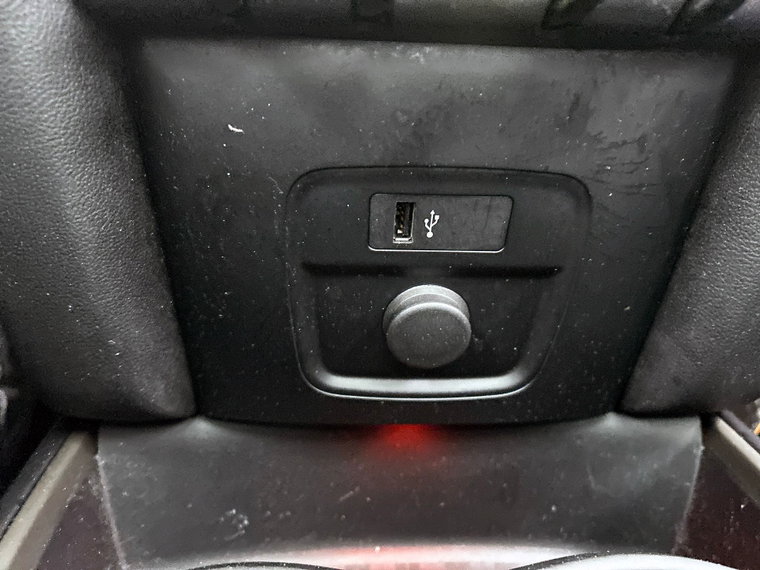 Vehicle Image 33