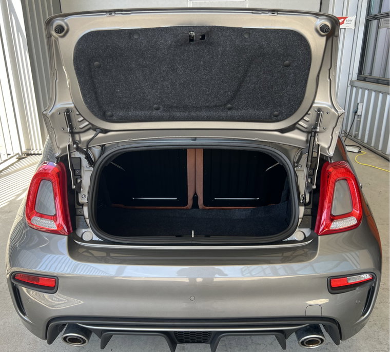 Vehicle Image 16