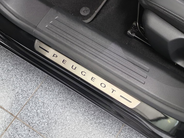 Vehicle Image 39