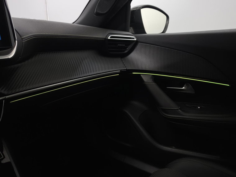 Vehicle Image 40
