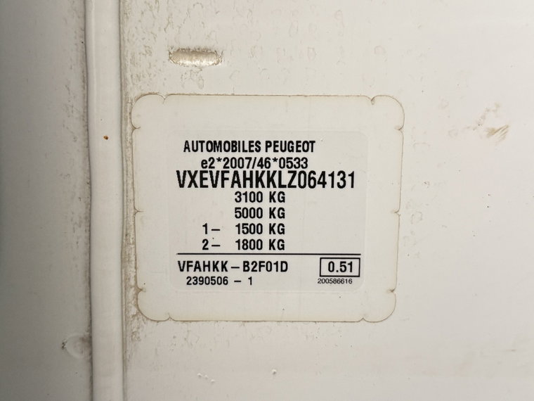 Vehicle Image 23