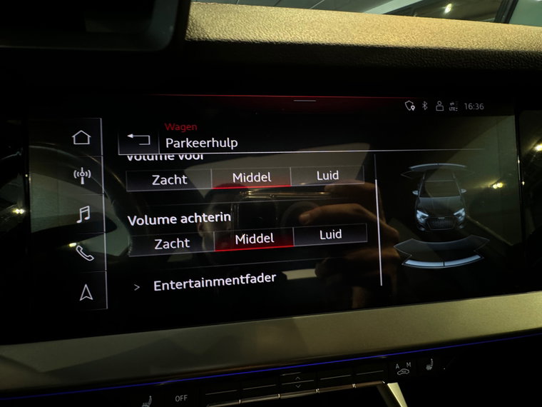 Vehicle Image 36
