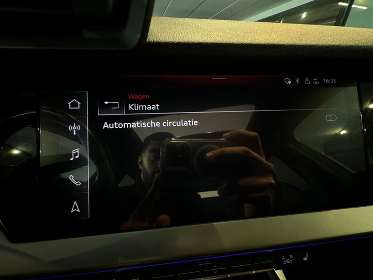 Vehicle Image 38