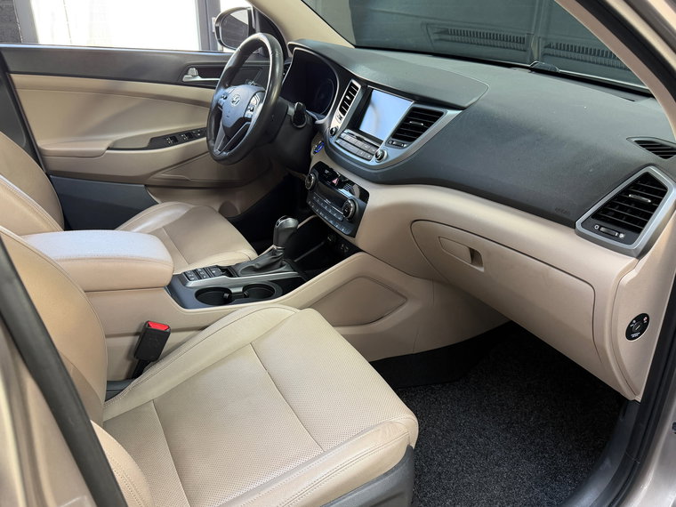 Vehicle Image 39