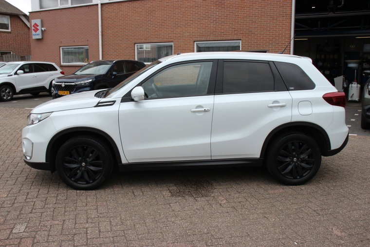 Vehicle Image 4
