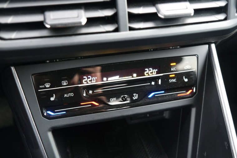 Vehicle Image 28
