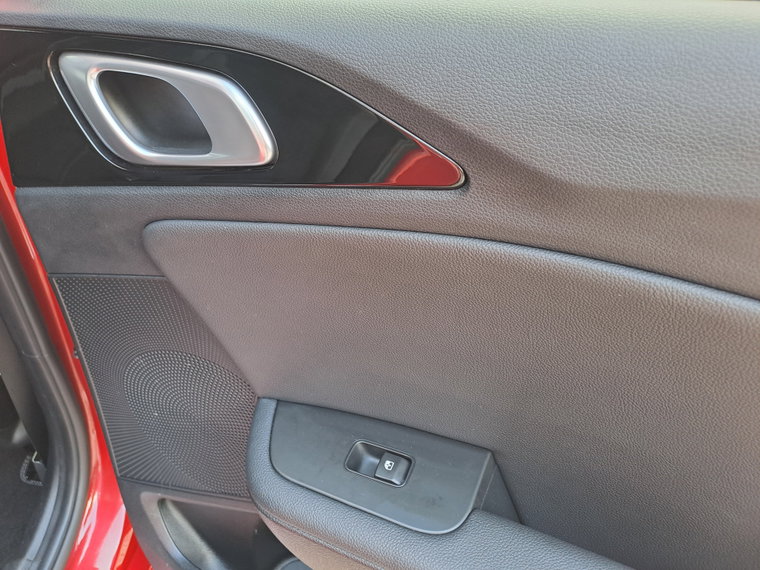 Vehicle Image 43