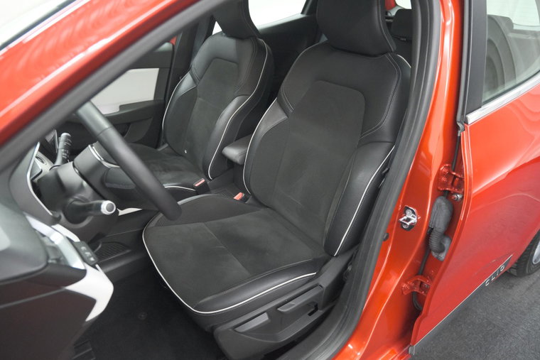 Vehicle Image 19