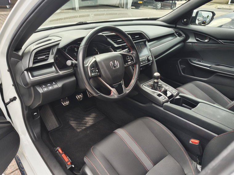 Vehicle Image 30