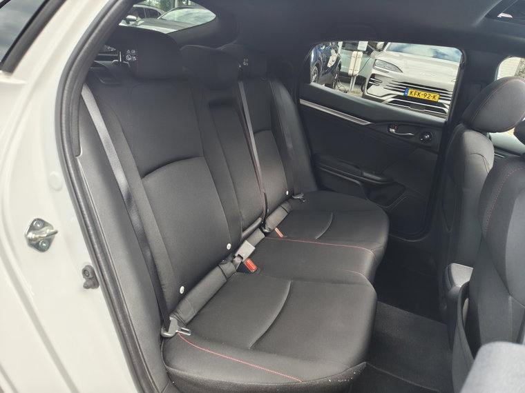 Vehicle Image 35