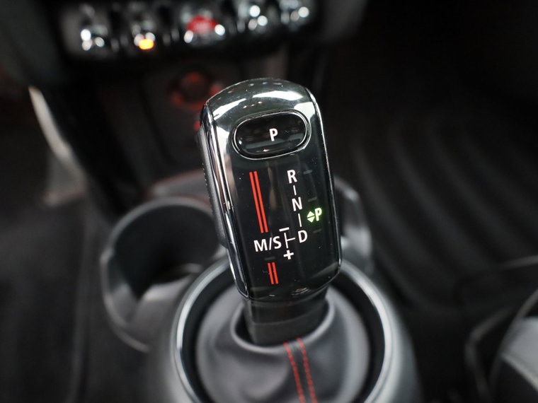 Vehicle Image 40