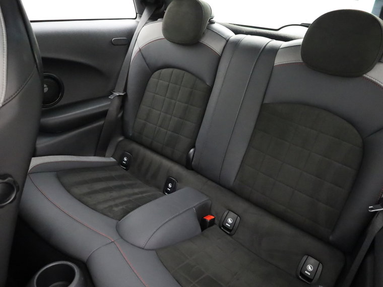Vehicle Image 45