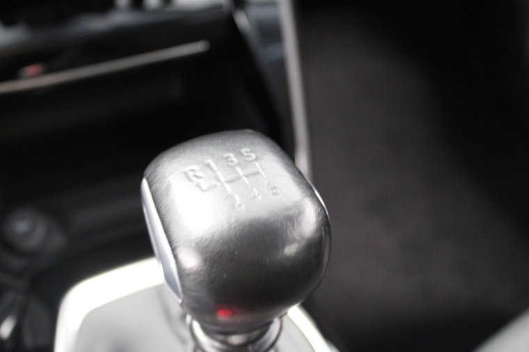 Vehicle Image 24