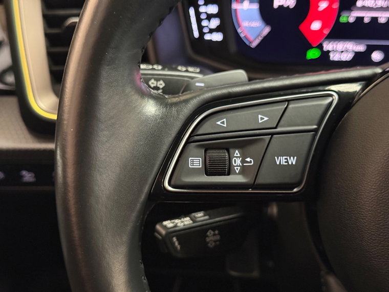 Vehicle Image 24