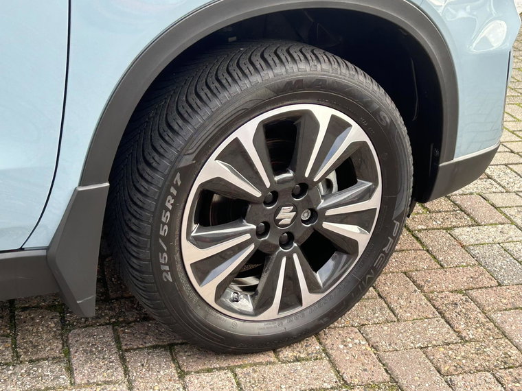 Vehicle Image 18