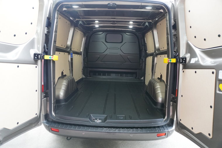 Vehicle Image 13