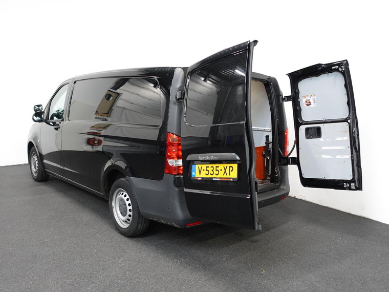 Vehicle Image 29