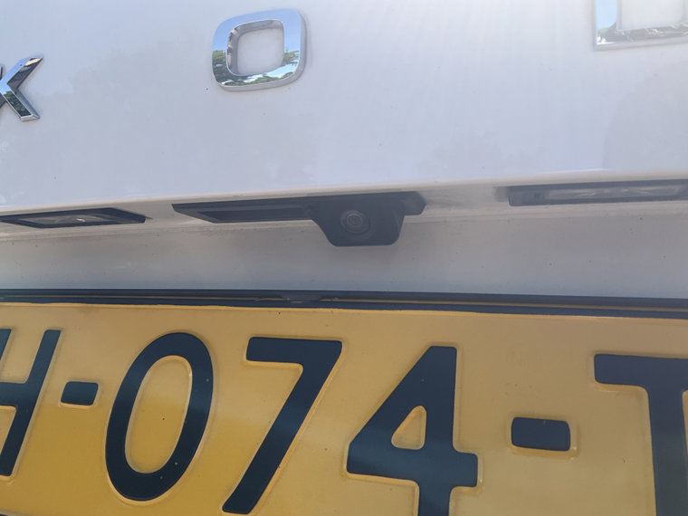 Vehicle Image 25