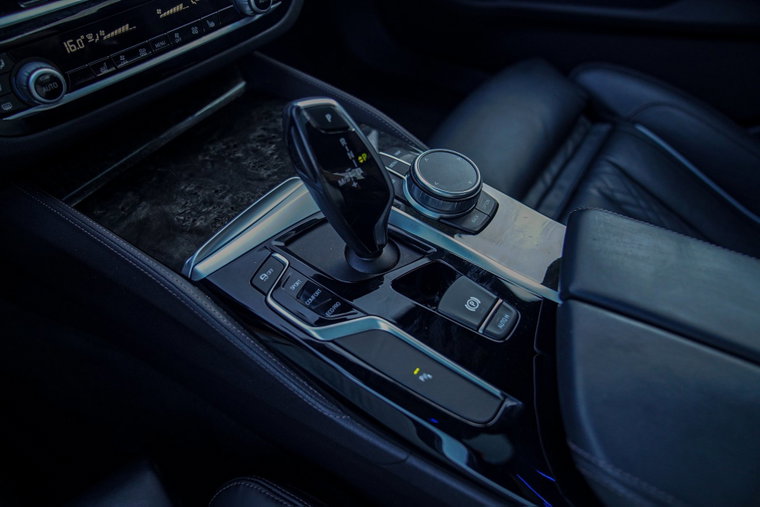 Vehicle Image 32